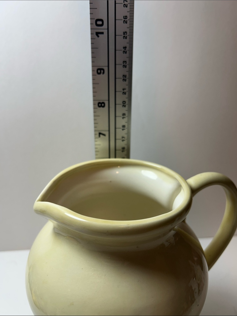 Vintage Unmarked Pottery Strawberry Pattern Ceramic Creamer or Syrup Pitcher - Picture 13 of 15